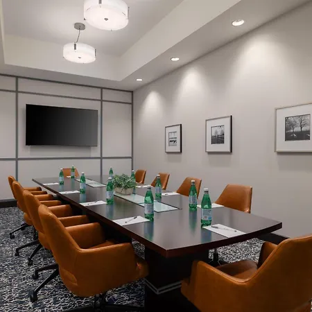 Hampton Inn & Suites - Roanoke-Downtown, Va-3